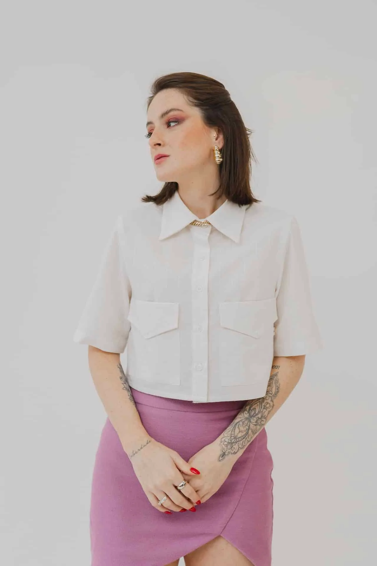 Camisa Cropped Manga Curta — foto 1 de 5