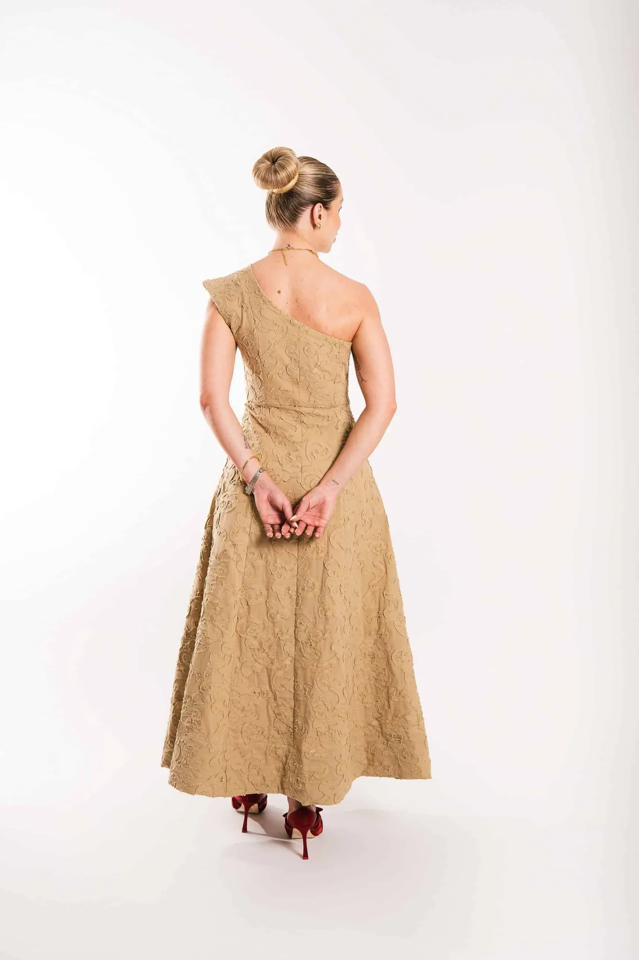 Vestido Trama — foto 2 de 5